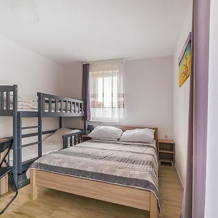 Kwatera prywatna Aplauz Karwia